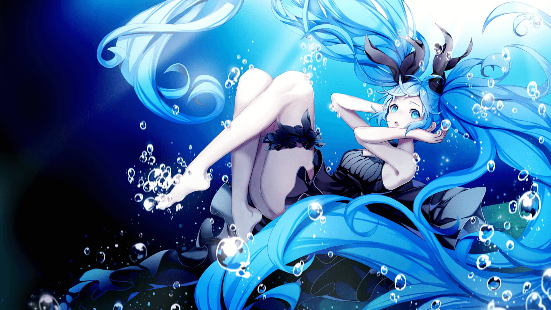 “高速直冲:直线冲刺让人血脉喷张”,跑高速直线行驶技巧