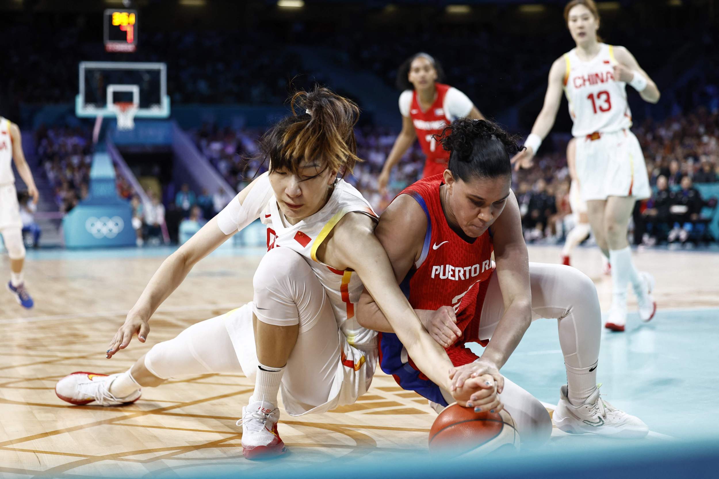 爱游戏体育：中国女篮奥运征程机遇与挑战并存