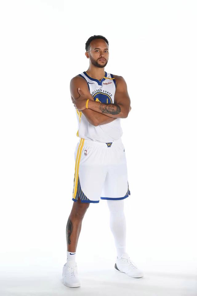 爱游戏体育:勇士队战术调整:科尔计划增加挡拆顺下战术的简单介绍 爱游戏体育:勇士队战术调整:科尔计划增加挡拆顺下战术的简单介绍