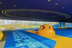 包含爱游戏体育:中国足球“足球小镇”成“地产项目”？球迷：别再圈地盖房了！的词条