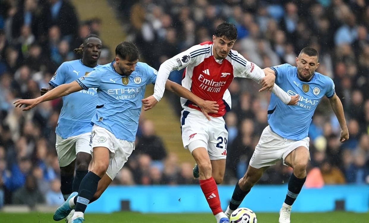 爱游戏体育：英超焦点战：曼城与利物浦的巅峰对决