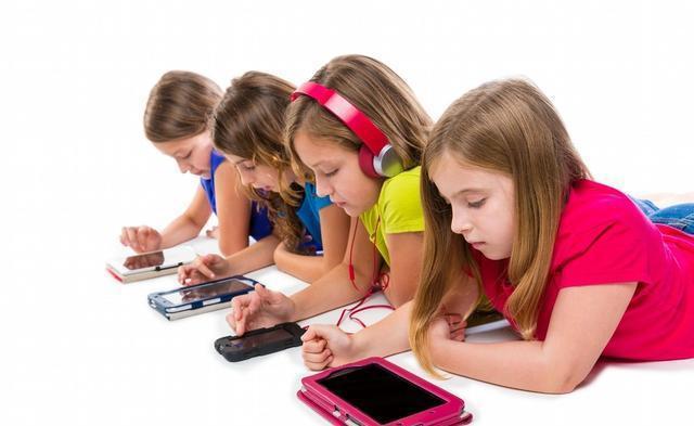 爱游戏体育app-爱游戏体育:年轻球员戴伟浚的技术特点与发展潜力分析