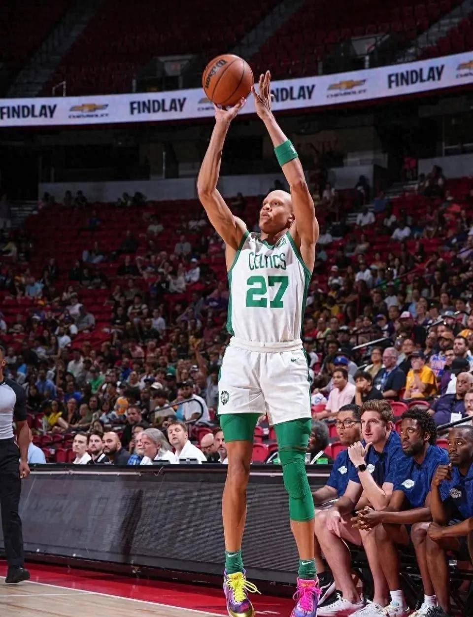 爱游戏在线登录入口-爱游戏体育:凯尔特人队防守升级：斯玛特离队后的新策略的简单介绍